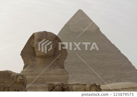 Great Sphinx of Giza and pyramid of Khafre, Egypt 123879573