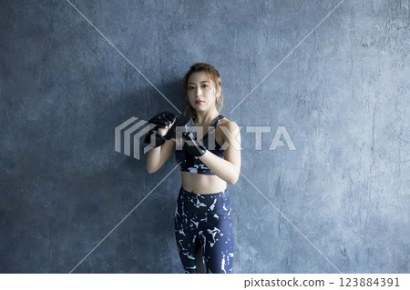 一個女人誰做拳擊 123884391