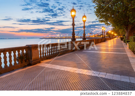 Alameda Apodaca Promenade at Sunset, Cadiz, Spain Alameda Apodaca Promenade at Sunset, Cadiz, Spain 123884837