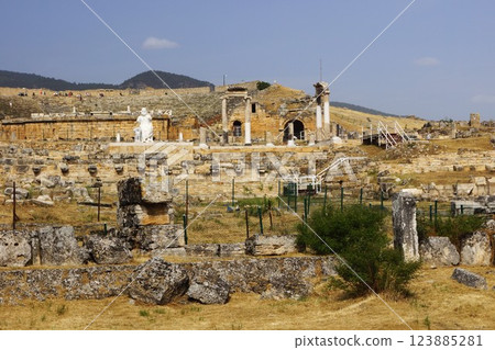 Türkiye, Pamukkale, Hierapolis ruins 123885281