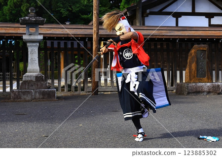 岩手縣民俗表演 鬼劍部 123885302