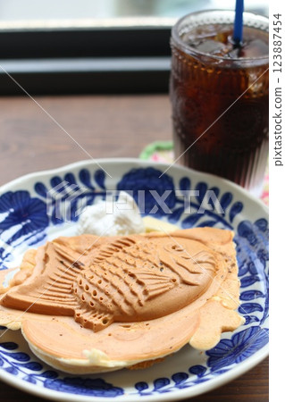 Taiyaki  123887454