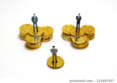 所得不均與商業成功 — 金幣上商人的縮影 所得不均與商業成功 — 金幣上商人的縮影 123887957