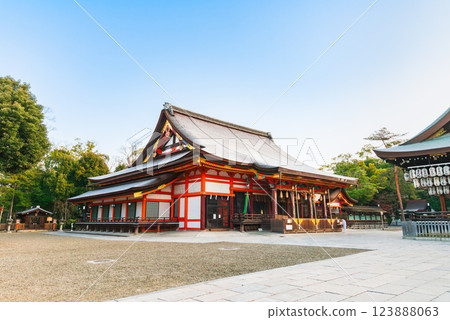 京都八坂神社正殿 123888063