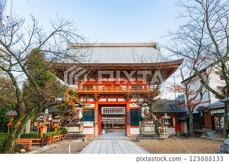 京都八坂神社南龍門 123888133