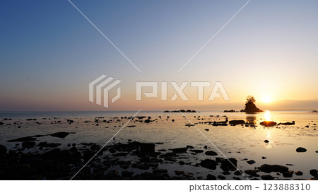 Dawn of Ameya coast 123888310