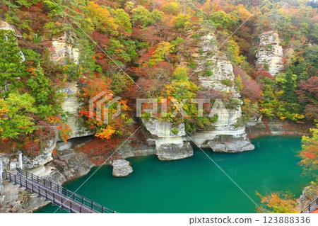 [Fukushima Prefecture] Autumn leaves at Tower of Hetsuri 123888336