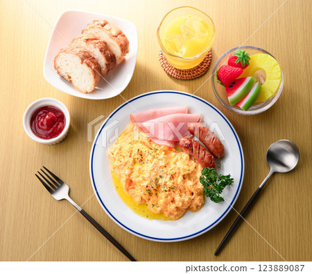 蓬鬆炒蛋 123889087