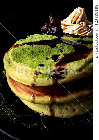 Matcha pancake 123889195
