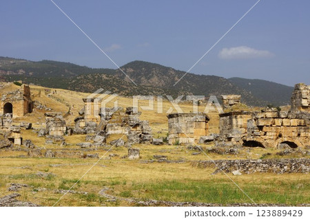 Türkiye, Pamukkale, Hierapolis ruins Türkiye, Pamukkale, Hierapolis ruins 123889429