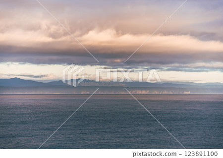 [Sunflower Furano heads north off the coast of Iwate Prefecture] 123891100