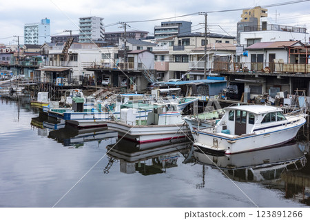 Koyasu, Kanagawa Prefecture Canal scenery 123891266