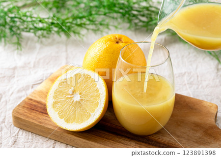 Grapefruit fresh juice Grapefruit fresh juice 123891398