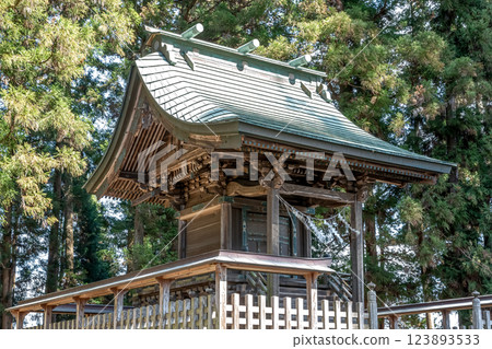 The main hall of Ko Shrine, where Masayoshi Satake donated his helmet [Hitachi-Omiya City, Ibaraki Prefecture] 123893533