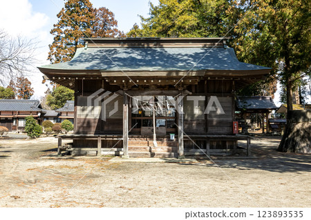 The main hall of Soga Shrine, a subsidiary shrine within the grounds of Kabuto Shrine The main hall of Soga Shrine, a subsidiary shrine within the grounds of Kabuto Shrine 123893535