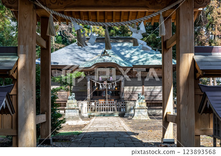 The main shrine of Kabuto Shrine, where Masayoshi Satake donated his helmet [Hitachi-Omiya City, Ibaraki Prefecture] 123893568