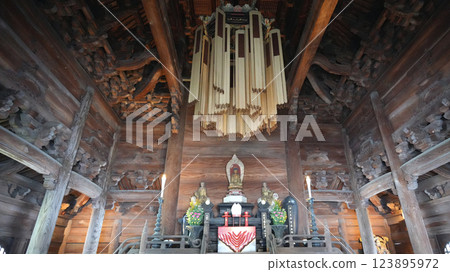 Takaoka Yuriyuri Temple 123895972