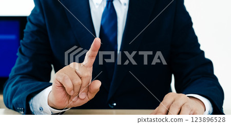Businessman explaining Businessman explaining 123896528
