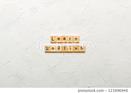 learn english word written on wood block. learn english text on table, concept 123896948