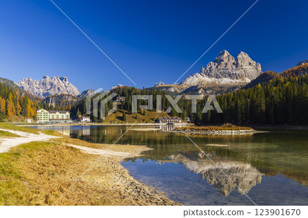 Typical landscape with Tre Cime, Tre Cime di Lavaredo, Dolomiti, South Tyrol, Italy 123901670