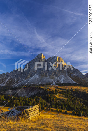 Peitlerkofel Mountain, Dolomiti near San Martin De Tor, South Tyrol, Italy Peitlerkofel Mountain, Dolomiti near San Martin De Tor, South Tyrol, Italy 123901673