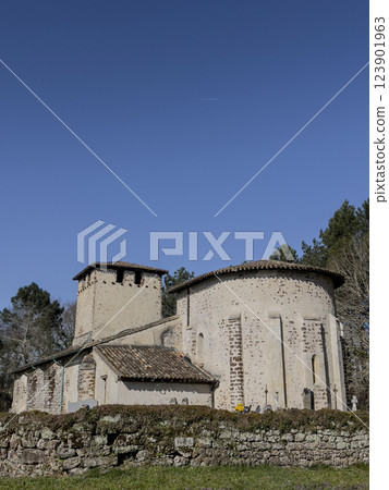 Historic Eglise Saint Pierre in Mons, Gironde, France showcases medieval architecture and tranquil 123901963