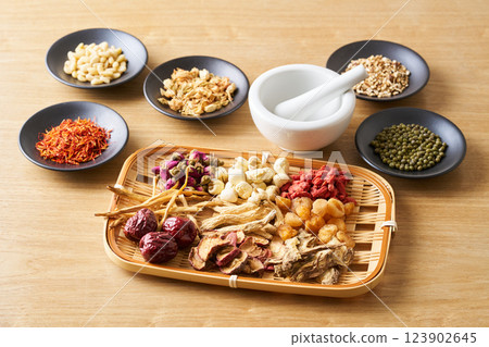 Various herbal medicine ingredients 123902645