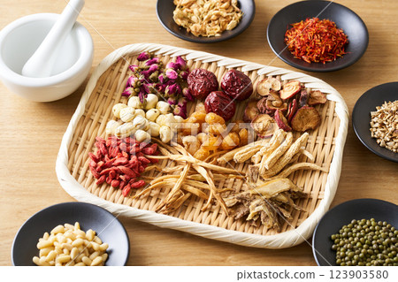 各種草藥成分 各種草藥成分 123903580