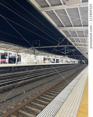 Station platform　 123904585