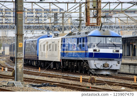 皇家特快A級運輸列車抵達大府站 123907470