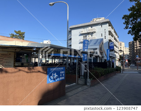 Fukuoka City Subway Airport Line "Muromi Station" and bicycle parking lot 123908747