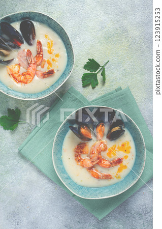 cream soup, chowder with mussels and shrimp, American cuisine, homemade, no people, cream soup, chowder with mussels and shrimp, American cuisine, homemade, no people, 123915253