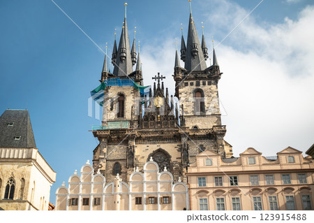 Church Of Our Lady Before Tyn A Sight Of Prague On A Market Square 123915488