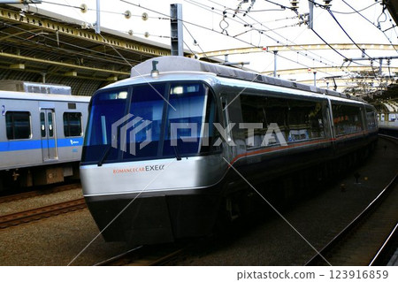 浪漫特快EXE駛向箱根、小田原 123916859