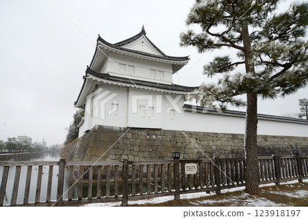 Snow-covered Nijo Castle, Southeast Corner Tower, Nakagyo Ward, Kyoto City Snow-covered Nijo Castle, Southeast Corner Tower, Nakagyo Ward, Kyoto City 123918197