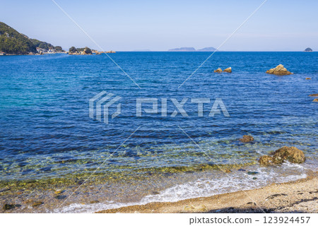 大浦半島的蔚藍海 123924457