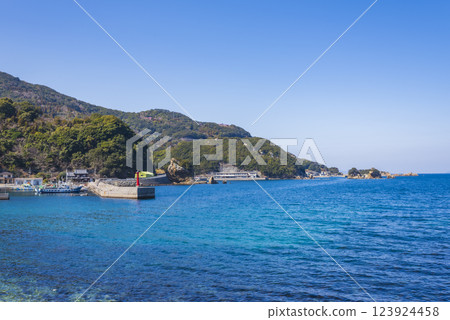 The blue sea of the Oura Peninsula The blue sea of the Oura Peninsula 123924458