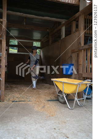 女生 女孩 女性 123926117