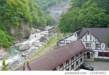 Akiyamago Kiriaki A hot spring inn nestled on the Nakatsugawa River Akiyamago Kiriaki A hot spring inn nestled on the Nakatsugawa River 123929852
