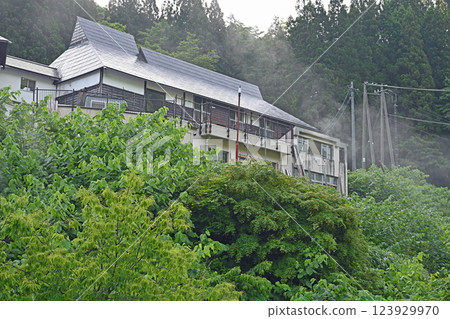 秋山鄉霧明溫泉旅館 123929970