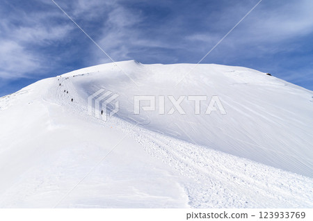 Spectacular winter scenery of Mt. Tanigawa and Tenjin Ridge 123933769
