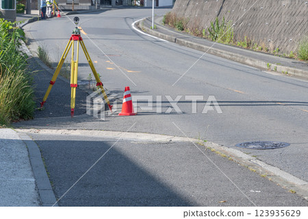 道路測量 123935629