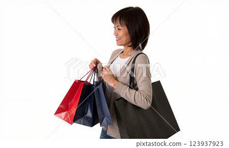 中年婦女購物 123937923