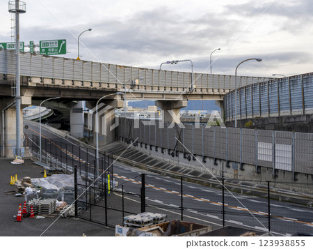 Matsubara Junction in Matsubara City, Osaka Prefecture 123938855