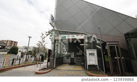 Escalators installed at Morishita Station Exit A5 on the Toei Subway Shinjuku and Oedo lines Escalators installed at Morishita Station Exit A5 on the Toei Subway Shinjuku and Oedo lines 123939868