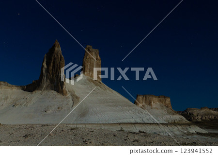 Night scene with the rock pinnacles of Bozzhira valley, Kazakhstan 123941552