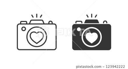 Camera icon in flat style. Photography equipment vector illustration on isolated background. Photo sign business concept. 123942222