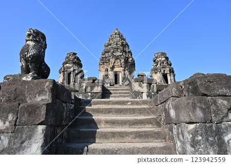 柬埔寨吳哥窟羅洛遺址和巴孔寺 柬埔寨吳哥窟羅洛遺址和巴孔寺 123942559