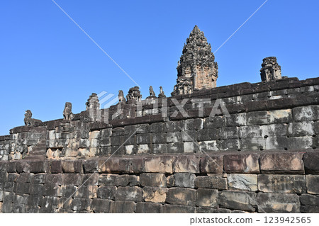 柬埔寨吳哥窟羅洛遺址和巴孔寺 柬埔寨吳哥窟羅洛遺址和巴孔寺 123942565