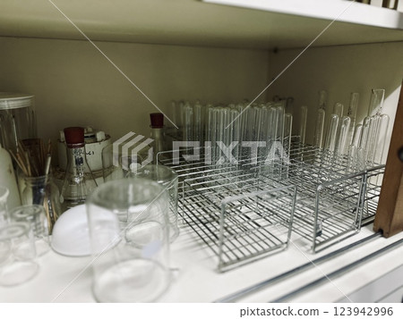 Laboratory equipment made of glass 123942996